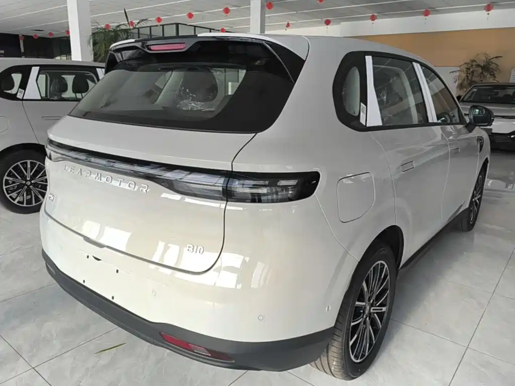 Leapmotor Leapmotor B10 — миниатюра 7