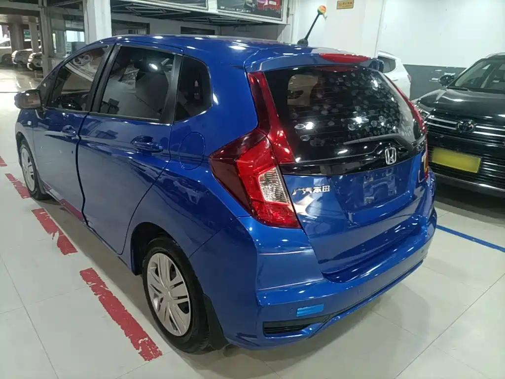 Honda Fit — миниатюра 5