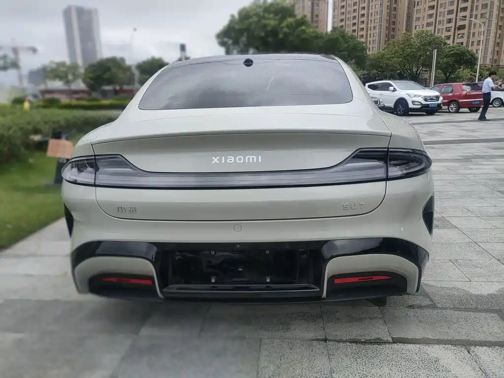 Xiaomi SU7 — миниатюра 6
