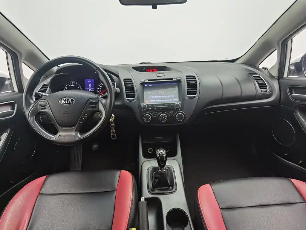 Kia K3 — миниатюра 5