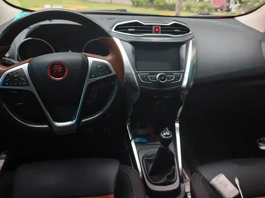 BYD Yuan — миниатюра 12