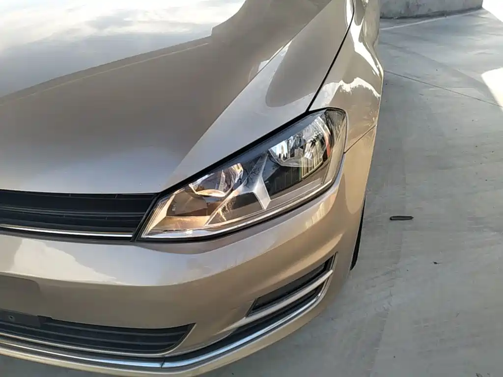 Volkswagen Golf — миниатюра 24