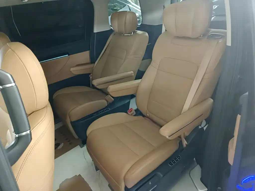 GAC Motor Trumpchi E8 PHEV — миниатюра 17