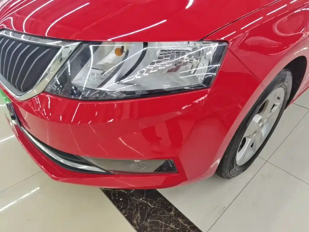 Skoda Rapid Spaceback — миниатюра 24