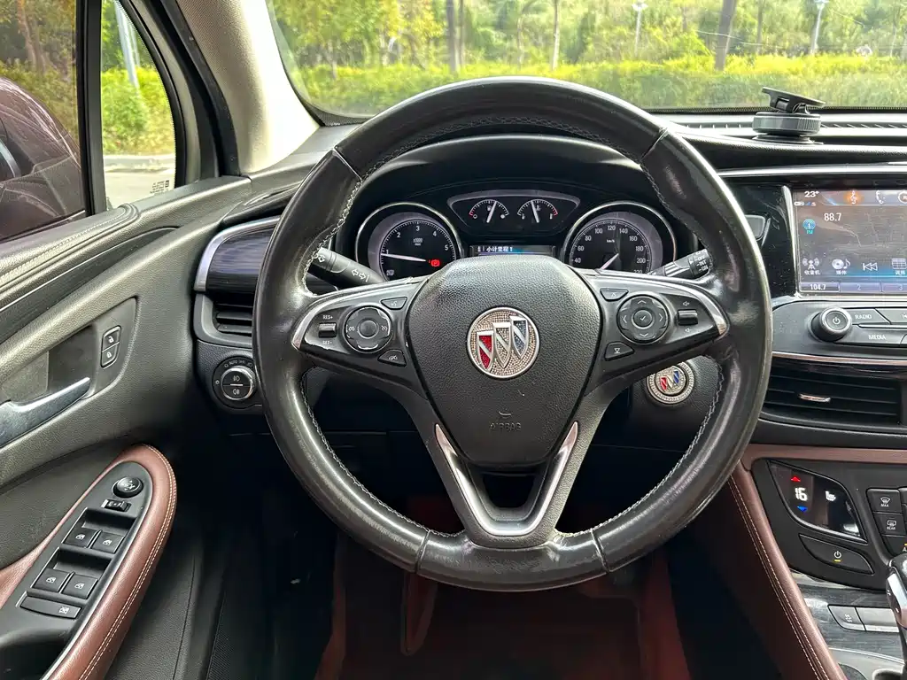 Buick Envision Plus — миниатюра 9