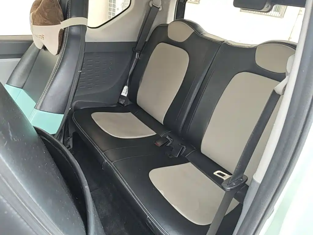 Wuling MINIEV — миниатюра 17