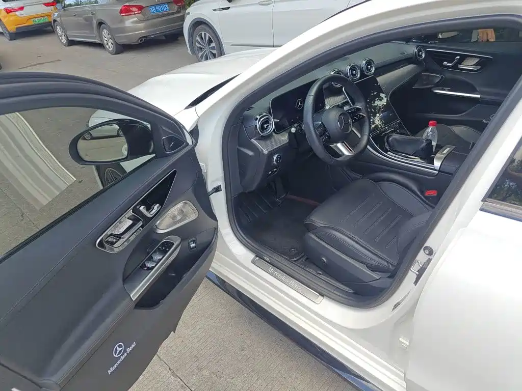 Mercedes-Benz C-Class — миниатюра 14