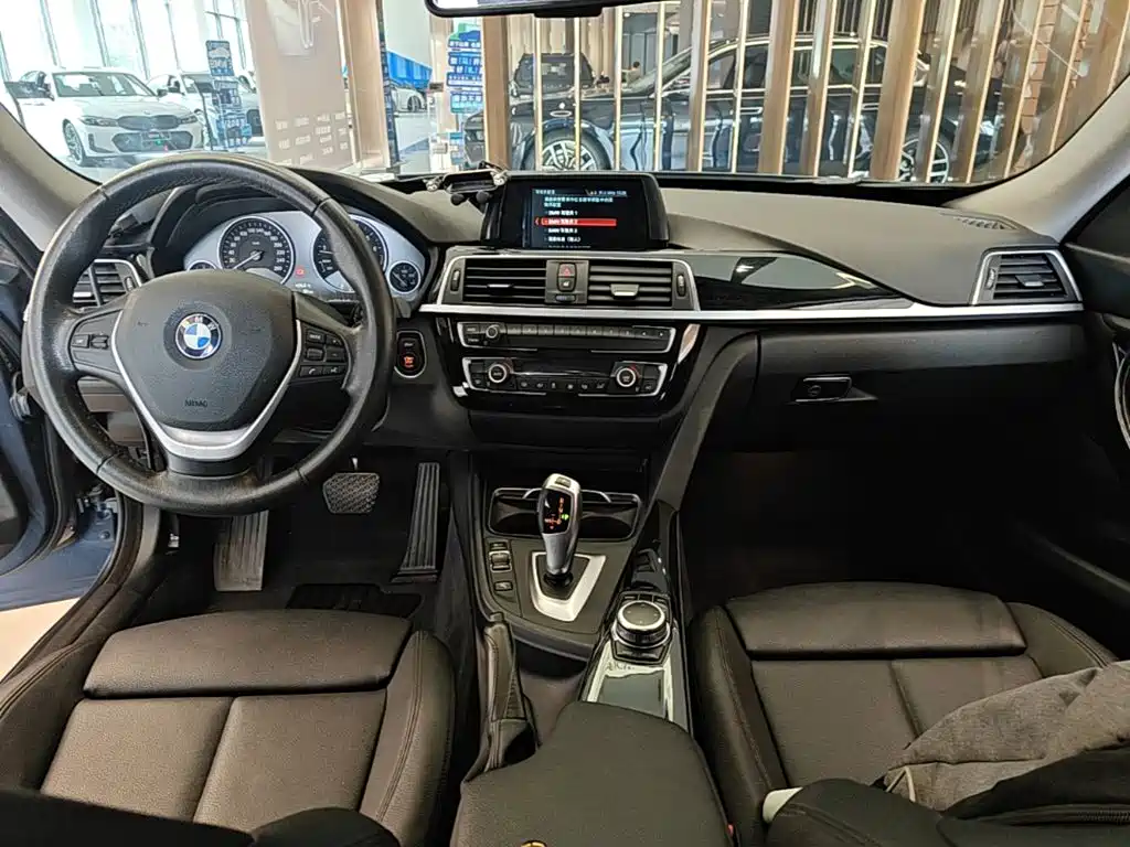 BMW 3 Series GT — миниатюра 10