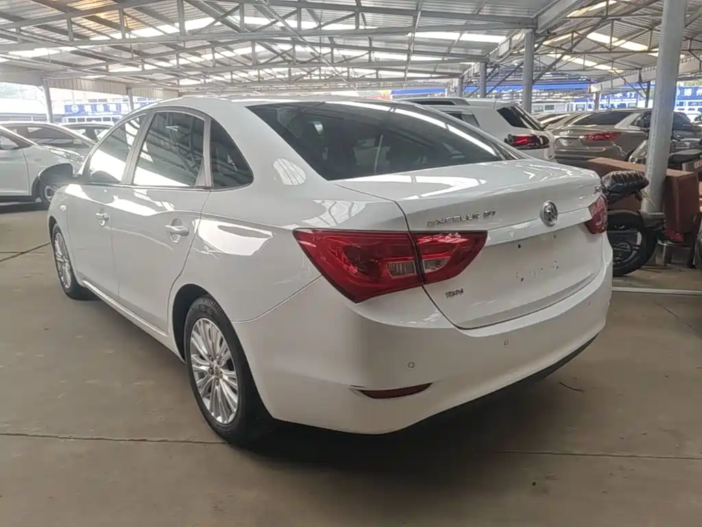 Buick Excelle — миниатюра 5