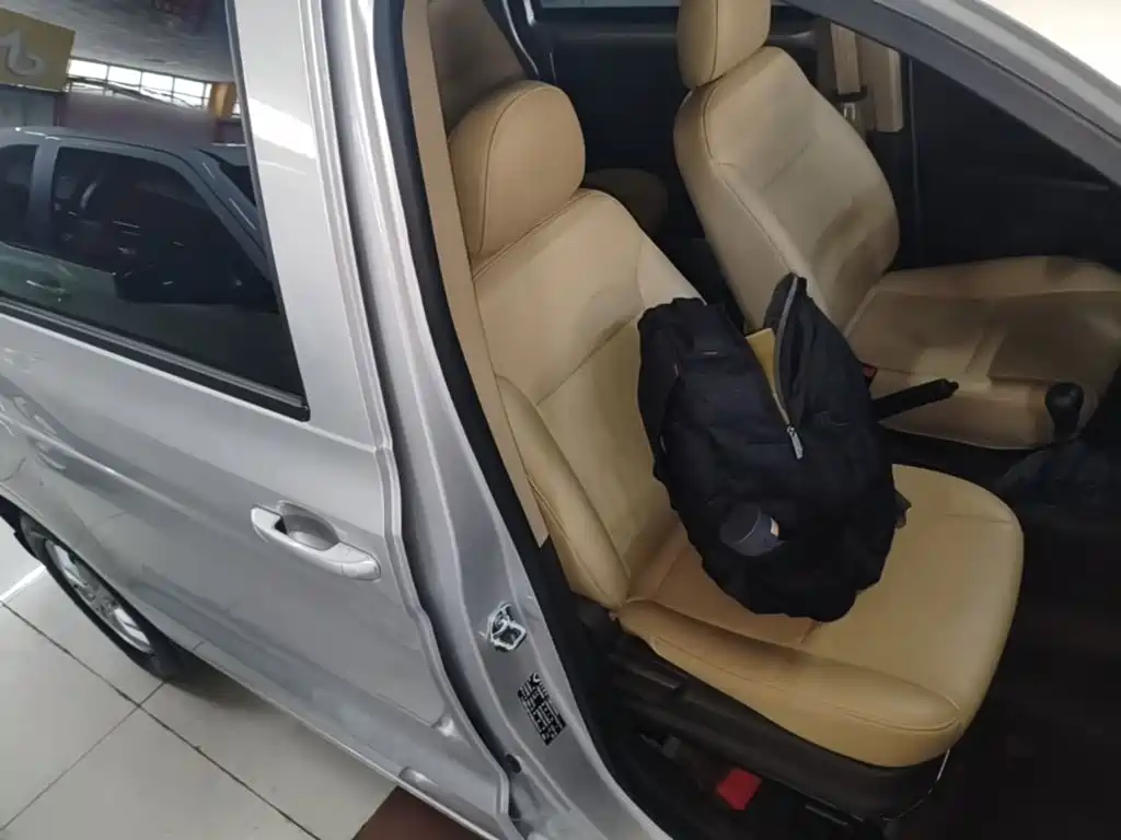 Wuling Hongguang V — миниатюра 25