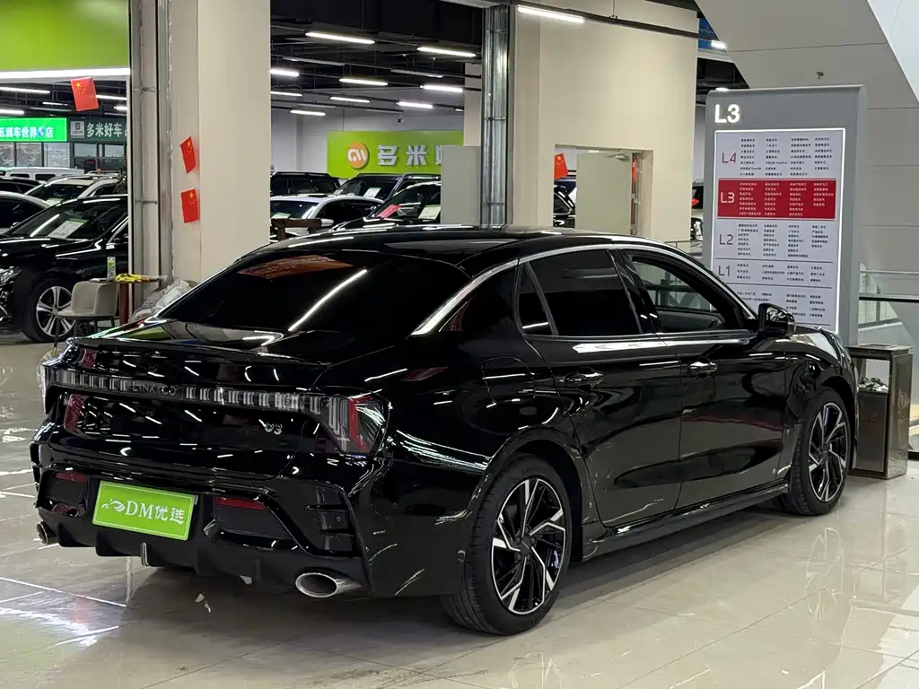 Lynk & Co 03 — миниатюра 9