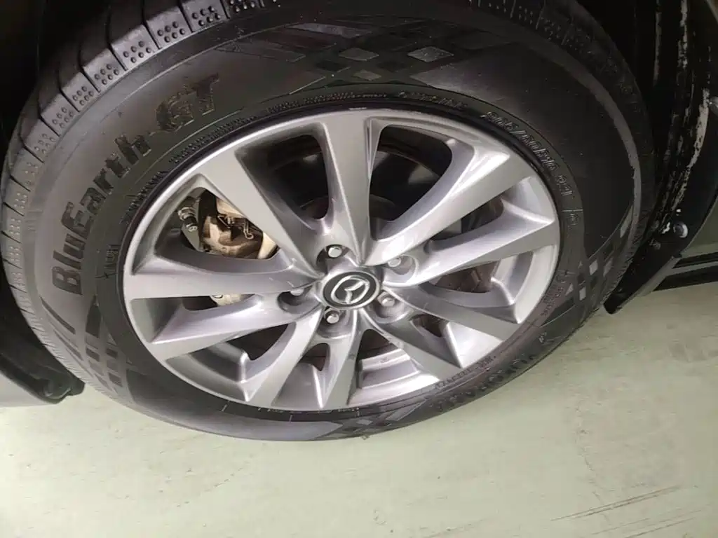 Mazda 3 Axela — миниатюра 23
