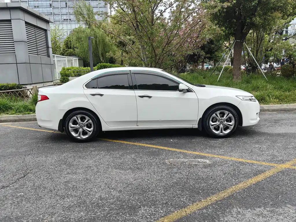 Honda Spirior 2009 2.4L Luxury