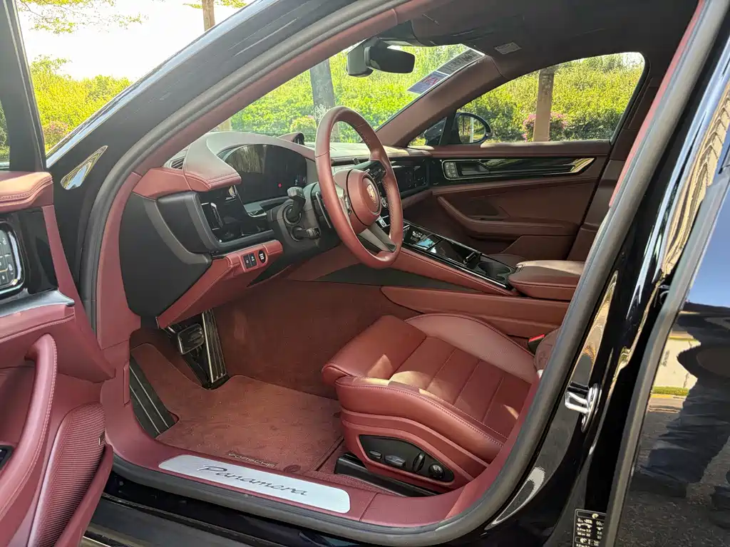 Porsche Panamera — миниатюра 3