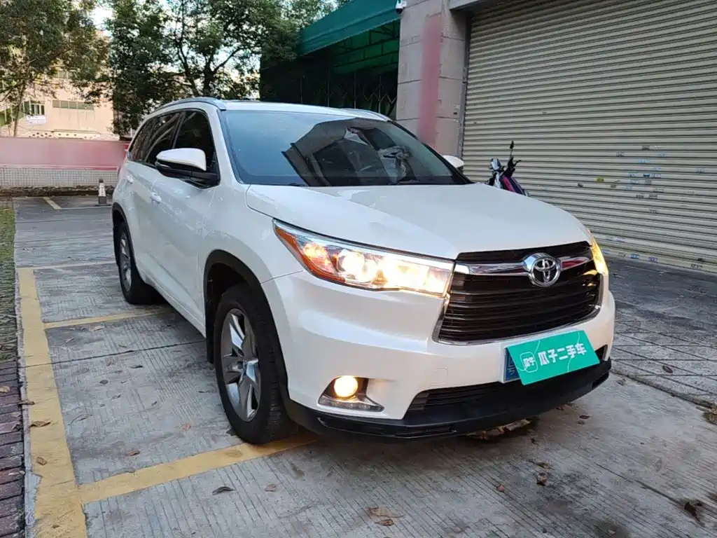 Toyota Highlander — миниатюра 4
