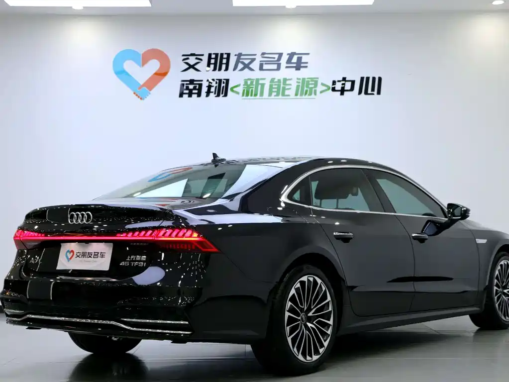 AUDI A7L