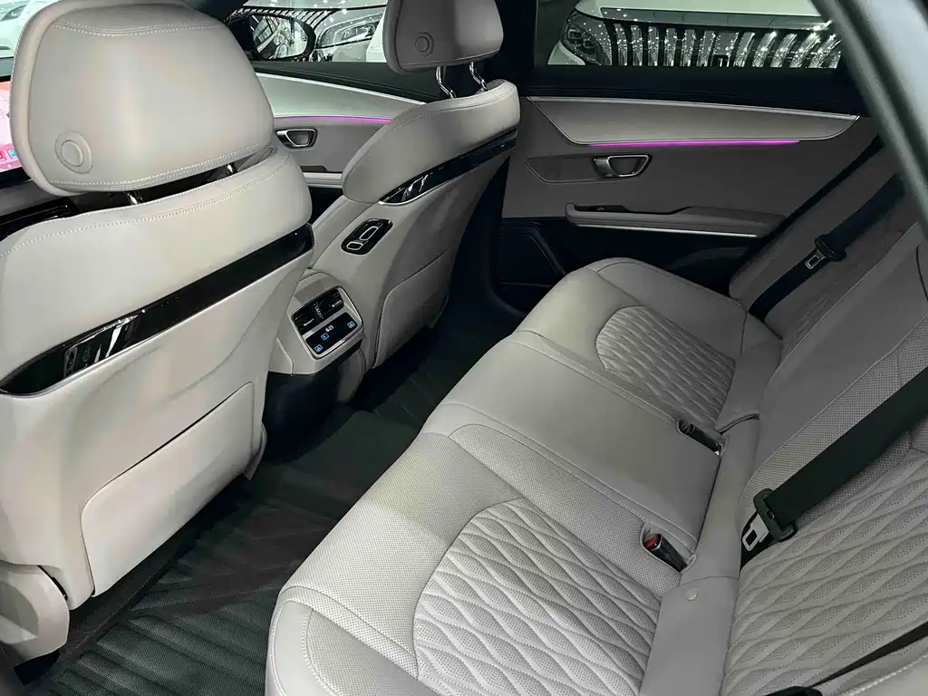 BYD Han — миниатюра 8