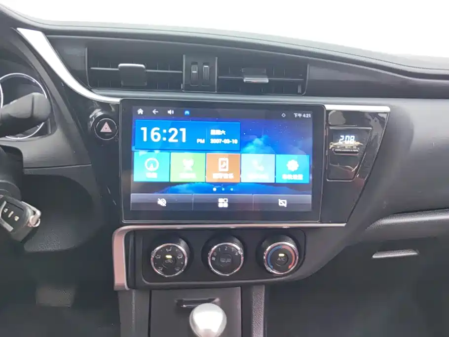 Toyota Corolla — миниатюра 13