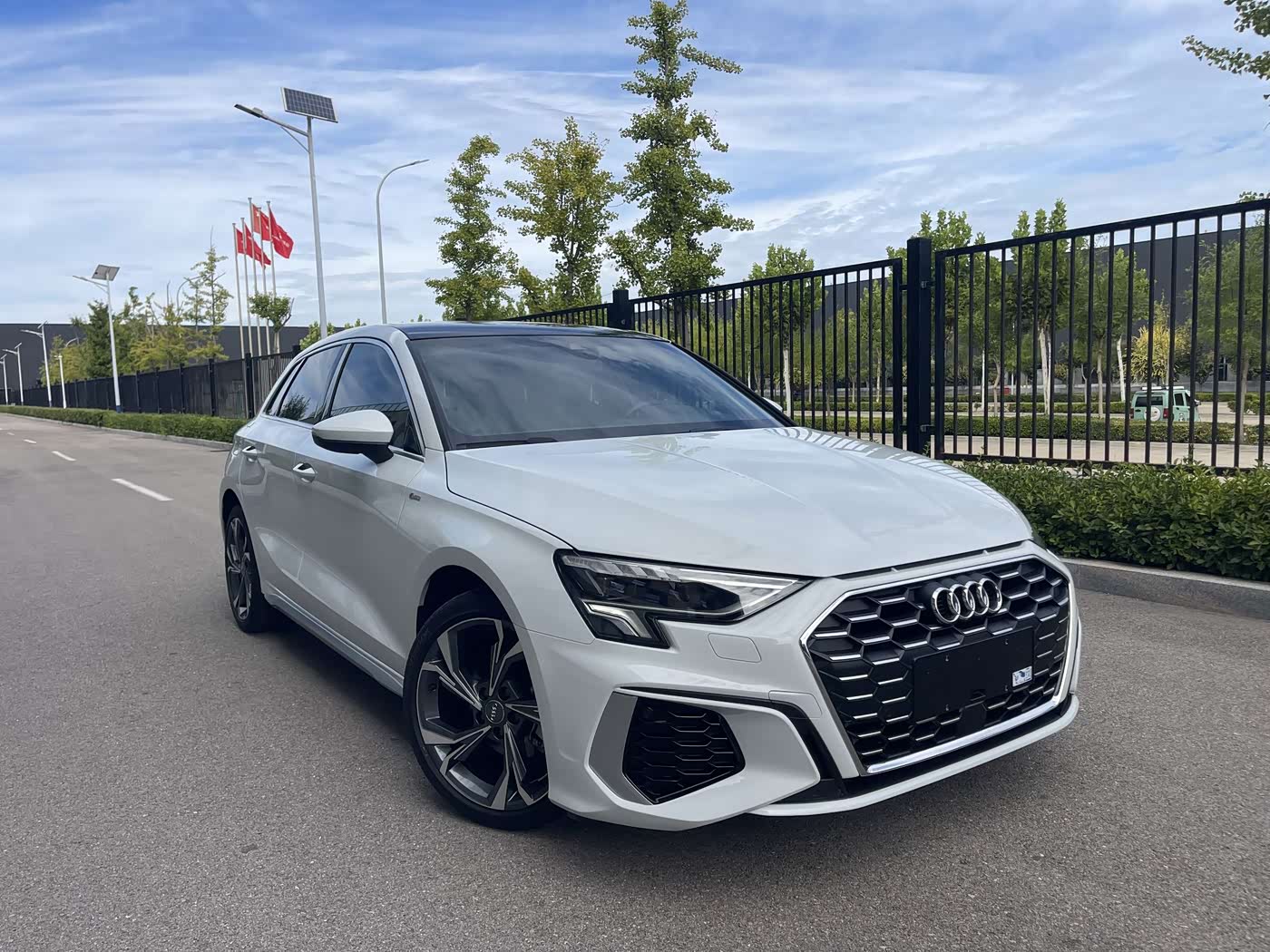 Audi A3 1.4 л 2022 г. Белый, пробег 35000 км