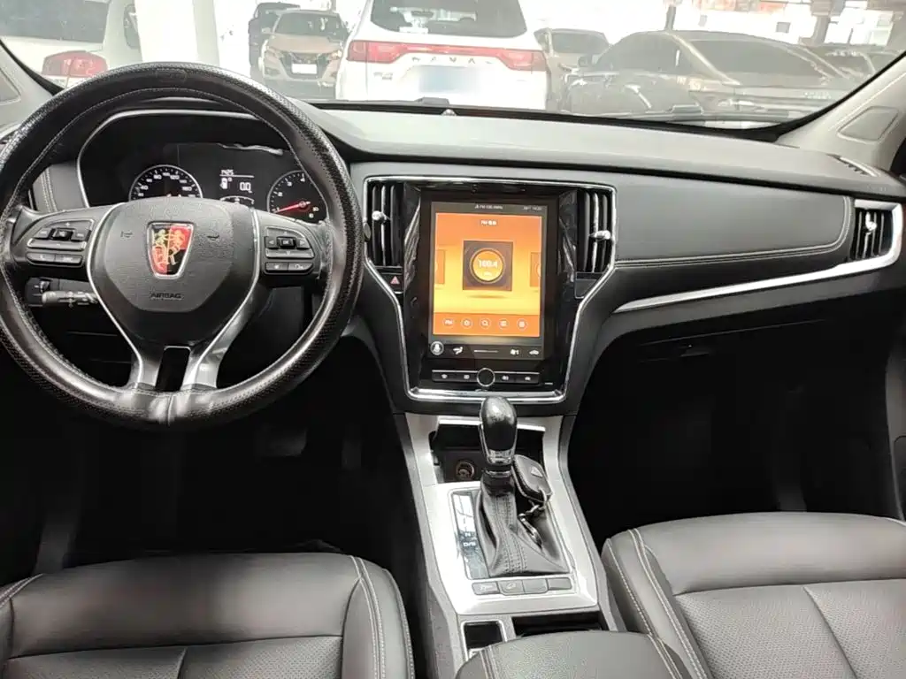 Roewe RX5 — миниатюра 10