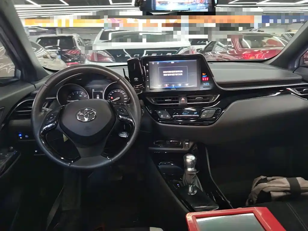 Toyota IZOA — миниатюра 10