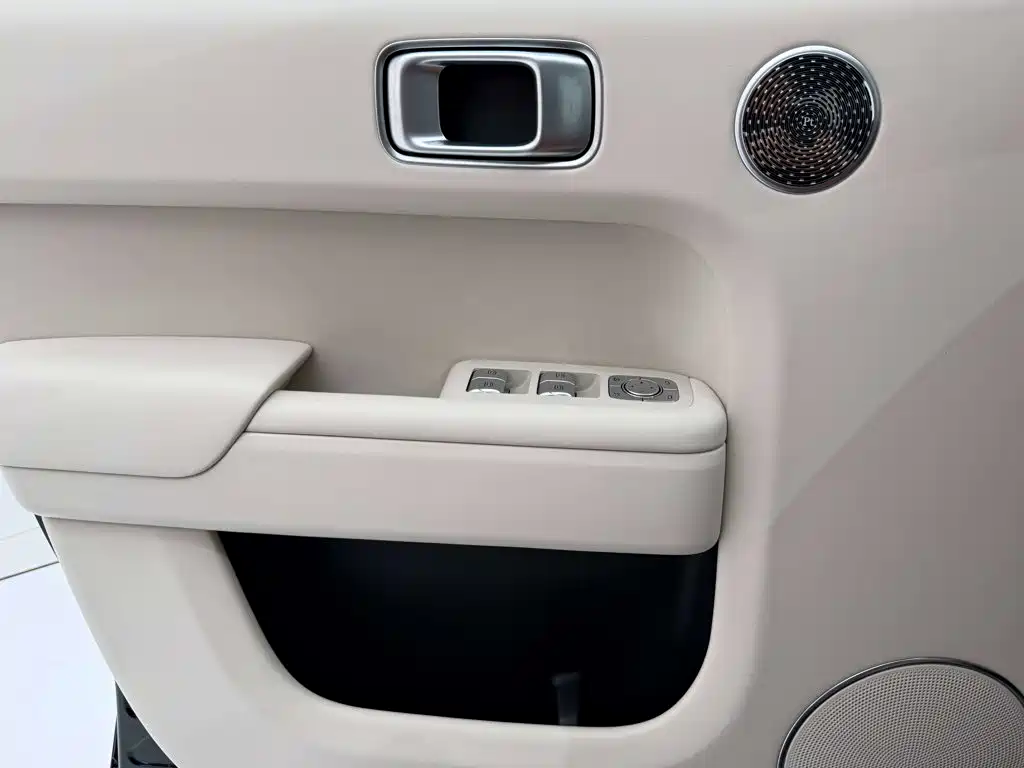 Li Auto Li L9 — миниатюра 12
