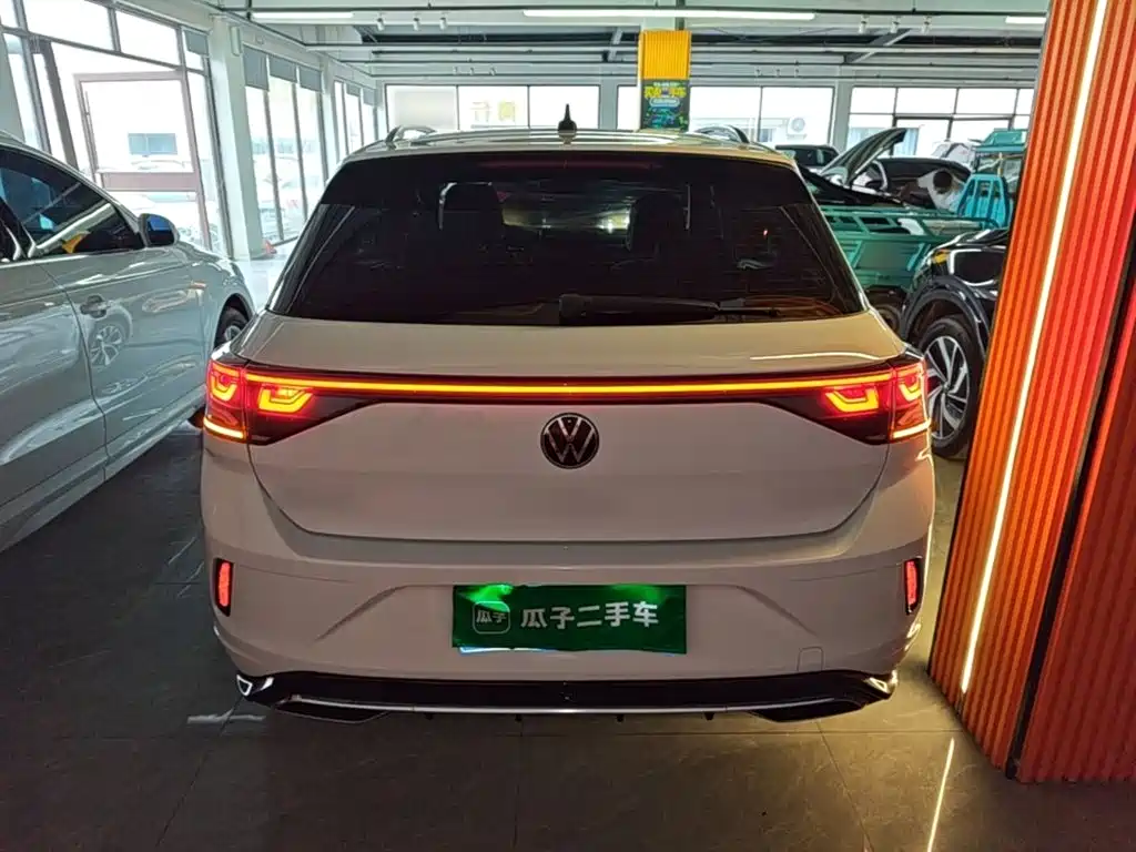 Volkswagen T-Roc — миниатюра 6