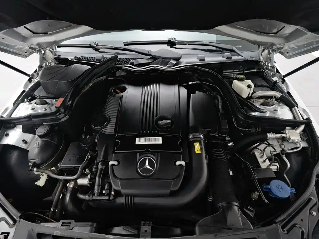 Mercedes-Benz C-Class — миниатюра 6