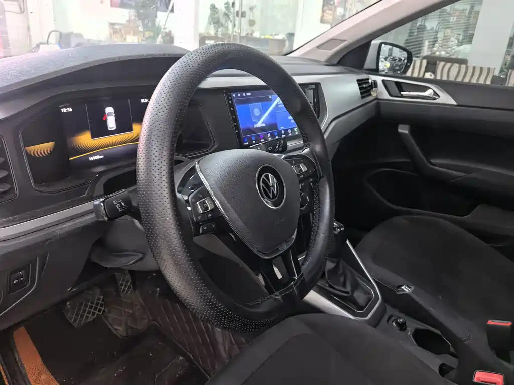 Volkswagen Polo — миниатюра 5