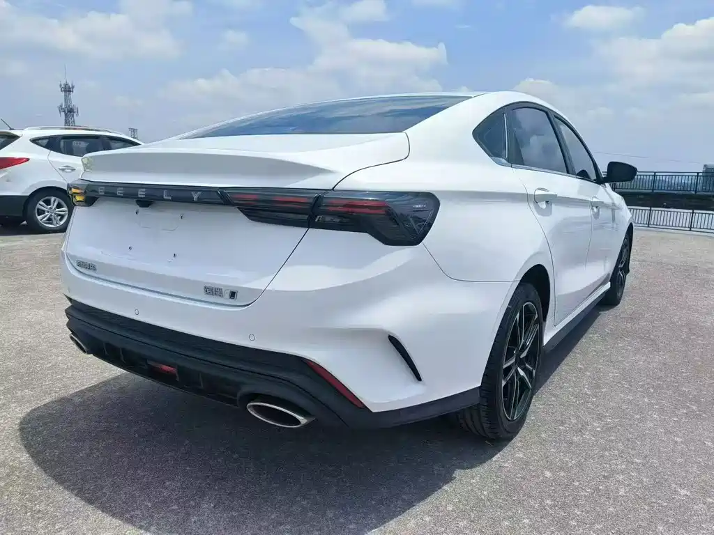 Geely Binrui — миниатюра 9