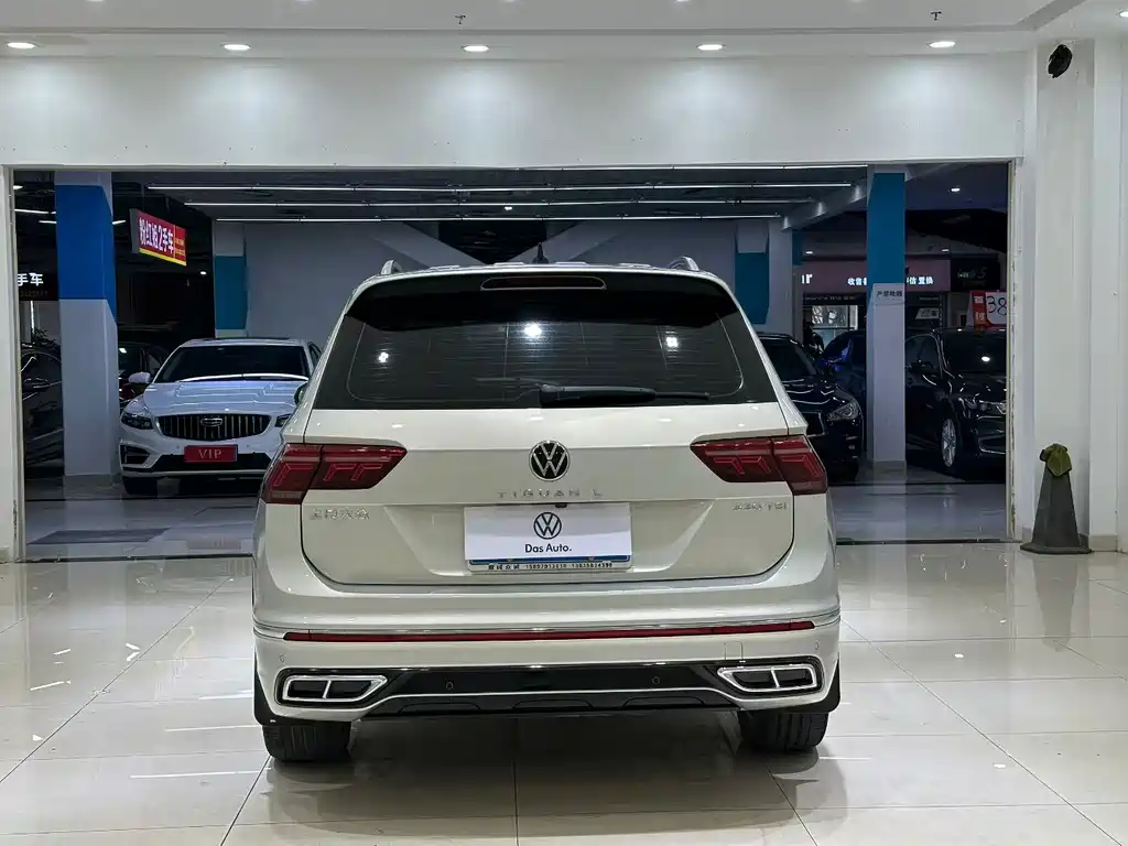 Volkswagen Tiguan L — миниатюра 8