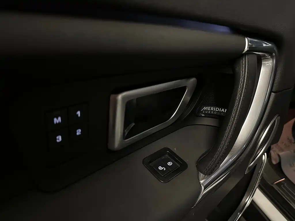 Land Rover Discovery Sport — миниатюра 13