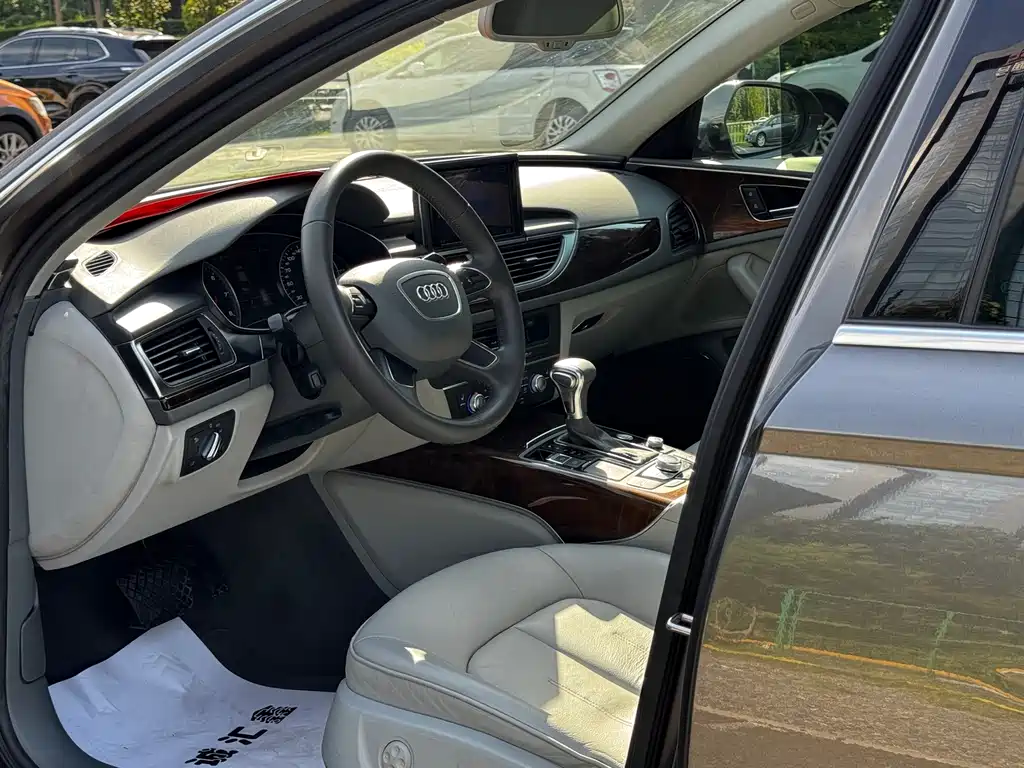 Audi A6L — миниатюра 9