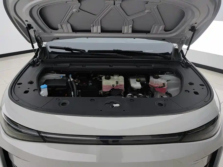 Leapmotor Leapmotor C10 — миниатюра 10