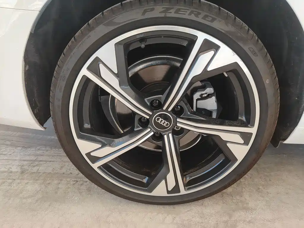 Audi A4L — миниатюра 19