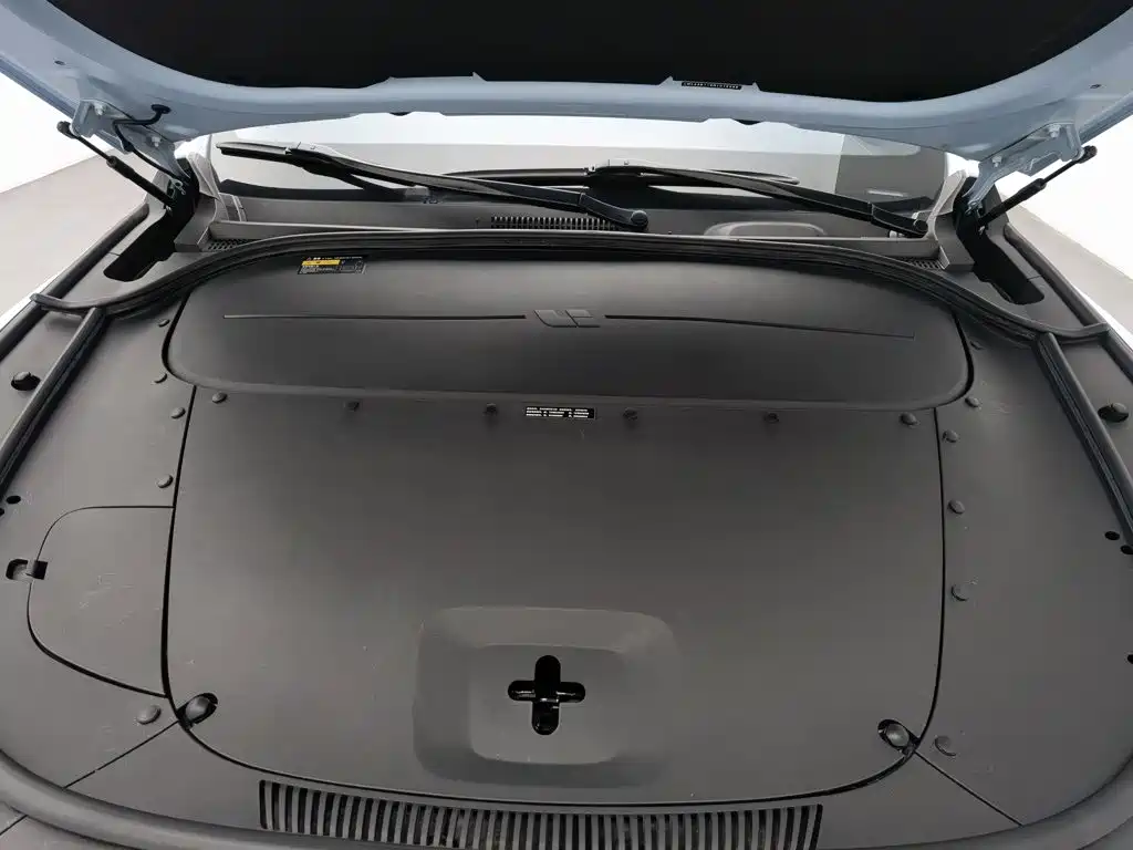 Li Auto Li ONE — миниатюра 6