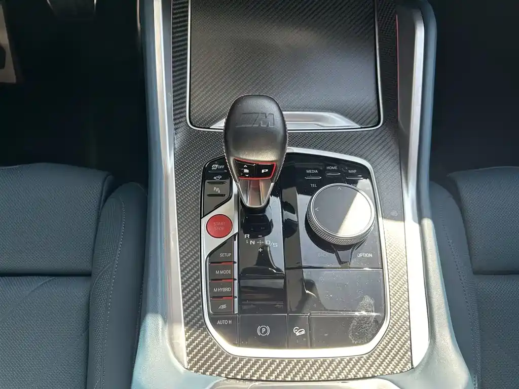 BMW XM — миниатюра 11