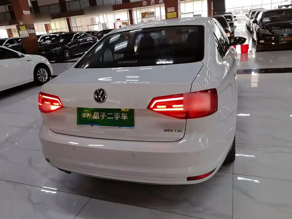 Volkswagen Sagitar — миниатюра 6