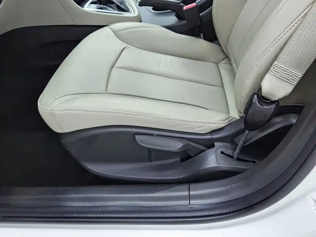 Buick Excelle — миниатюра 20