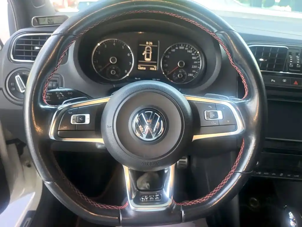 Volkswagen Polo — миниатюра 11