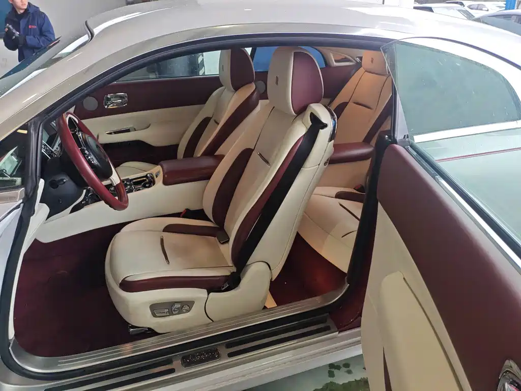 Rolls-Royce Wraith — миниатюра 5