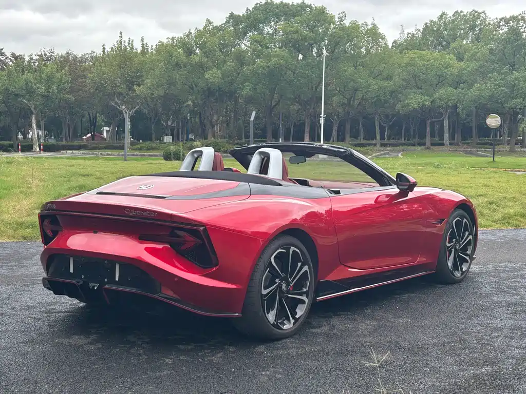 MG Cyberster 2024 520km