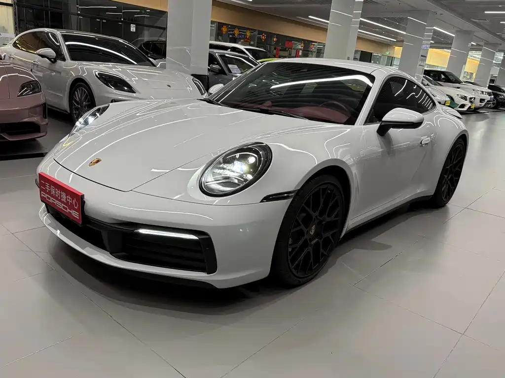 Porsche 911 2023
