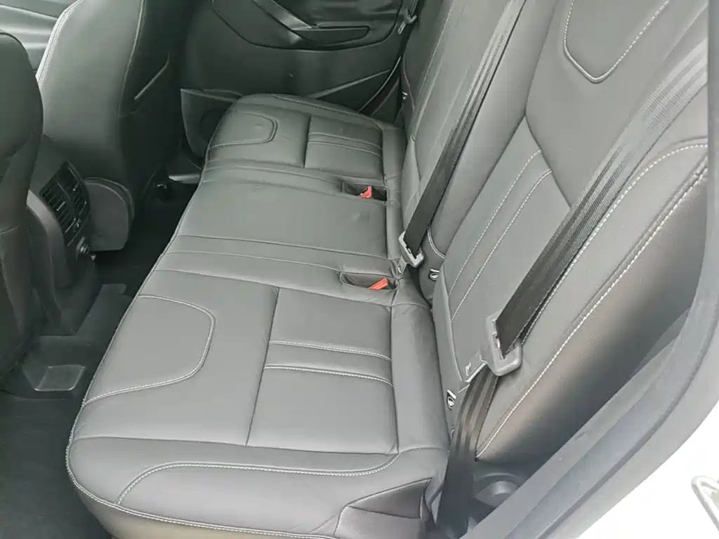 Ford Kuga — миниатюра 17