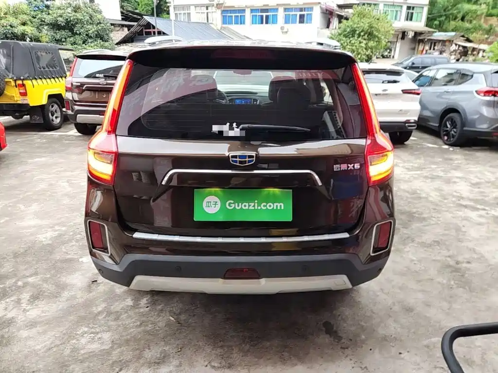 Geely Vision X6 — миниатюра 6