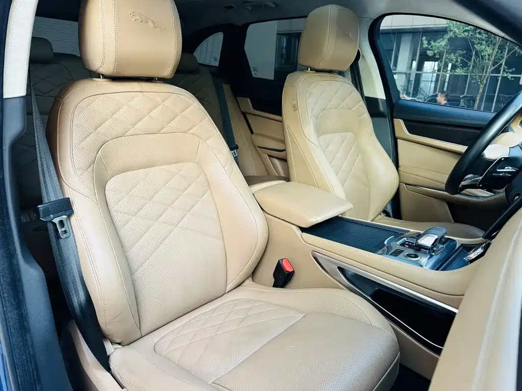 Jaguar F-Pace 2022 P250 HSE