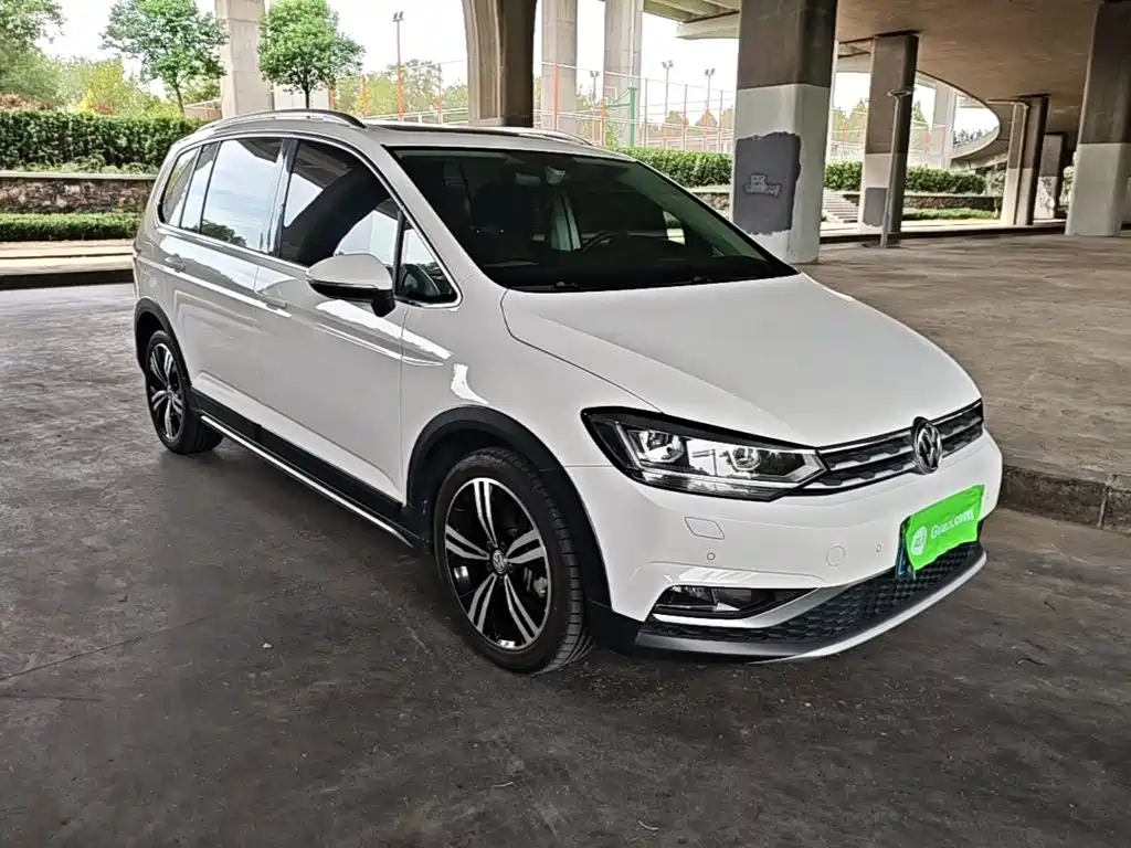 Volkswagen Touran — миниатюра 4