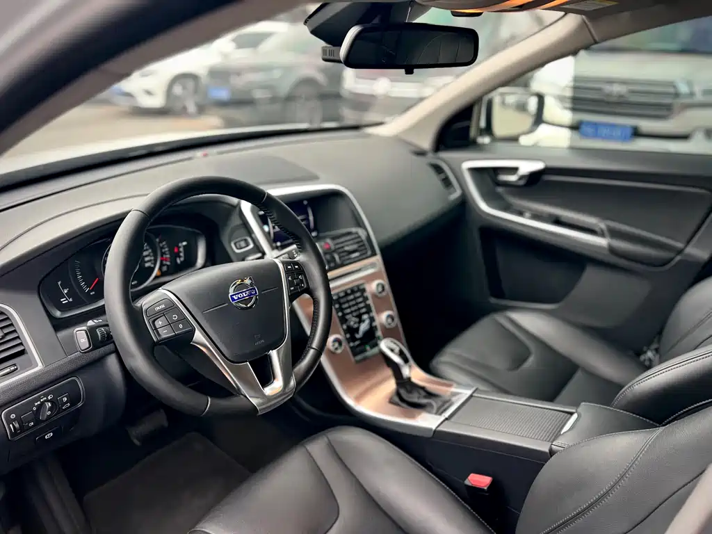 Volvo XC60 2017 T5 AWD