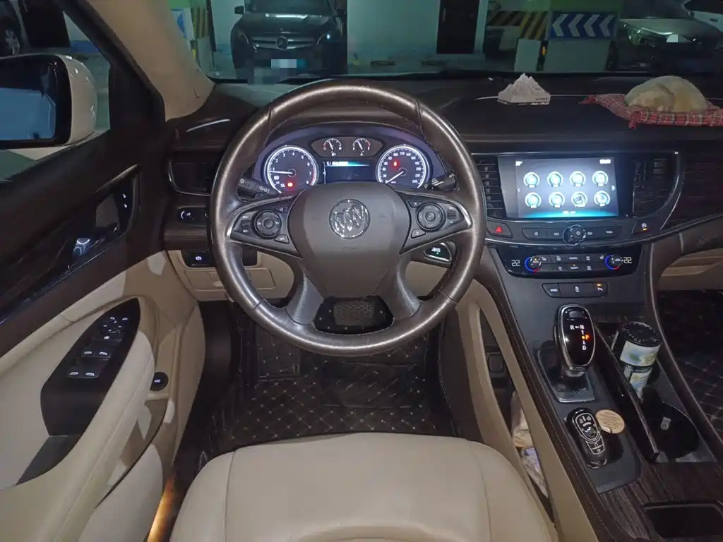 Buick LaCrosse — миниатюра 3