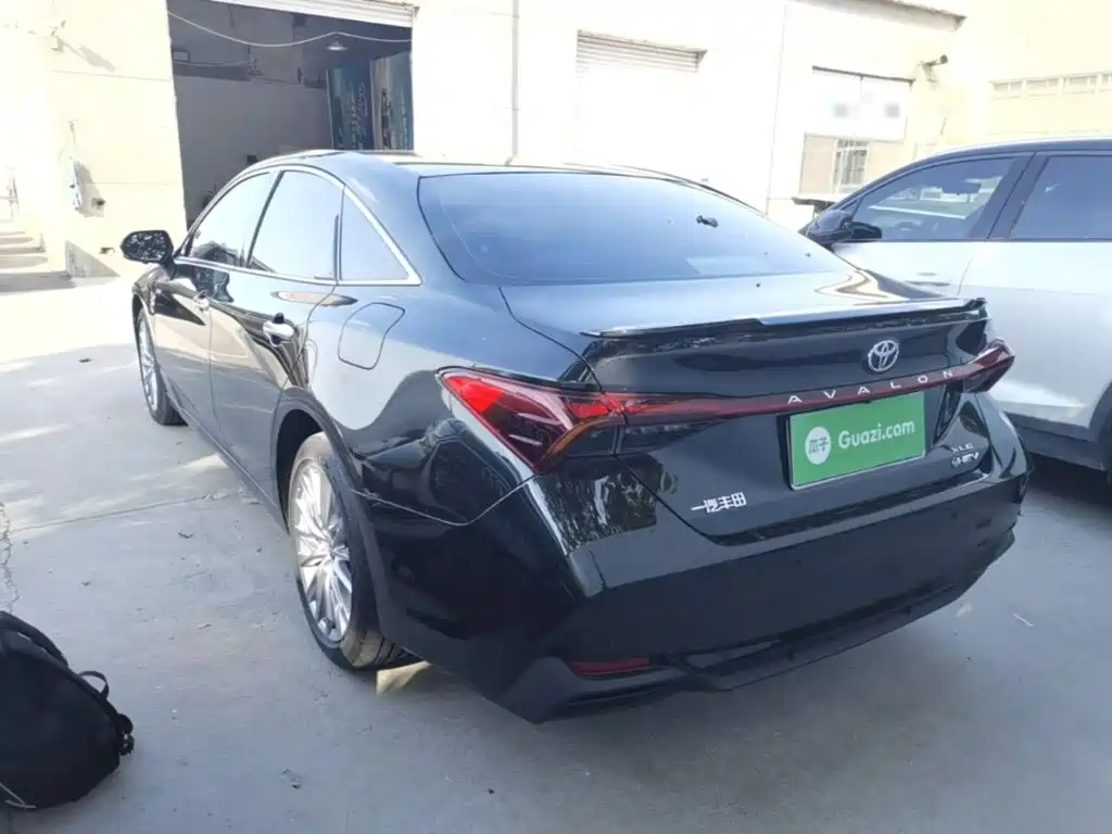 Toyota Avalon — миниатюра 5